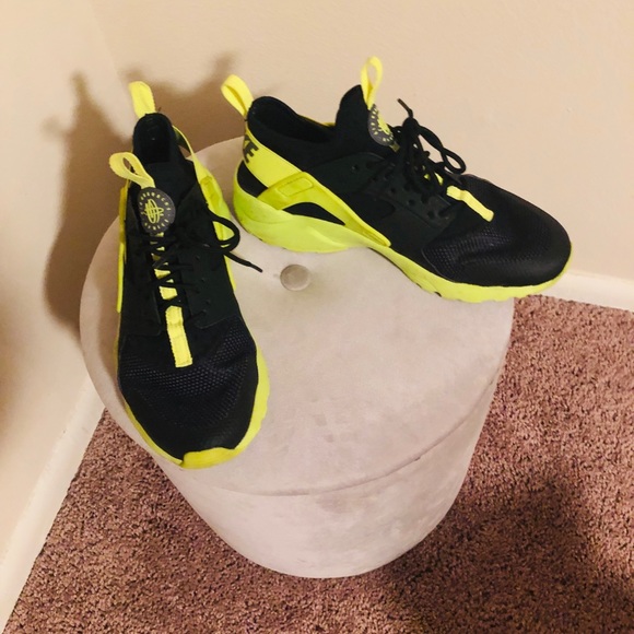 Nike Other - Nike Huaraches